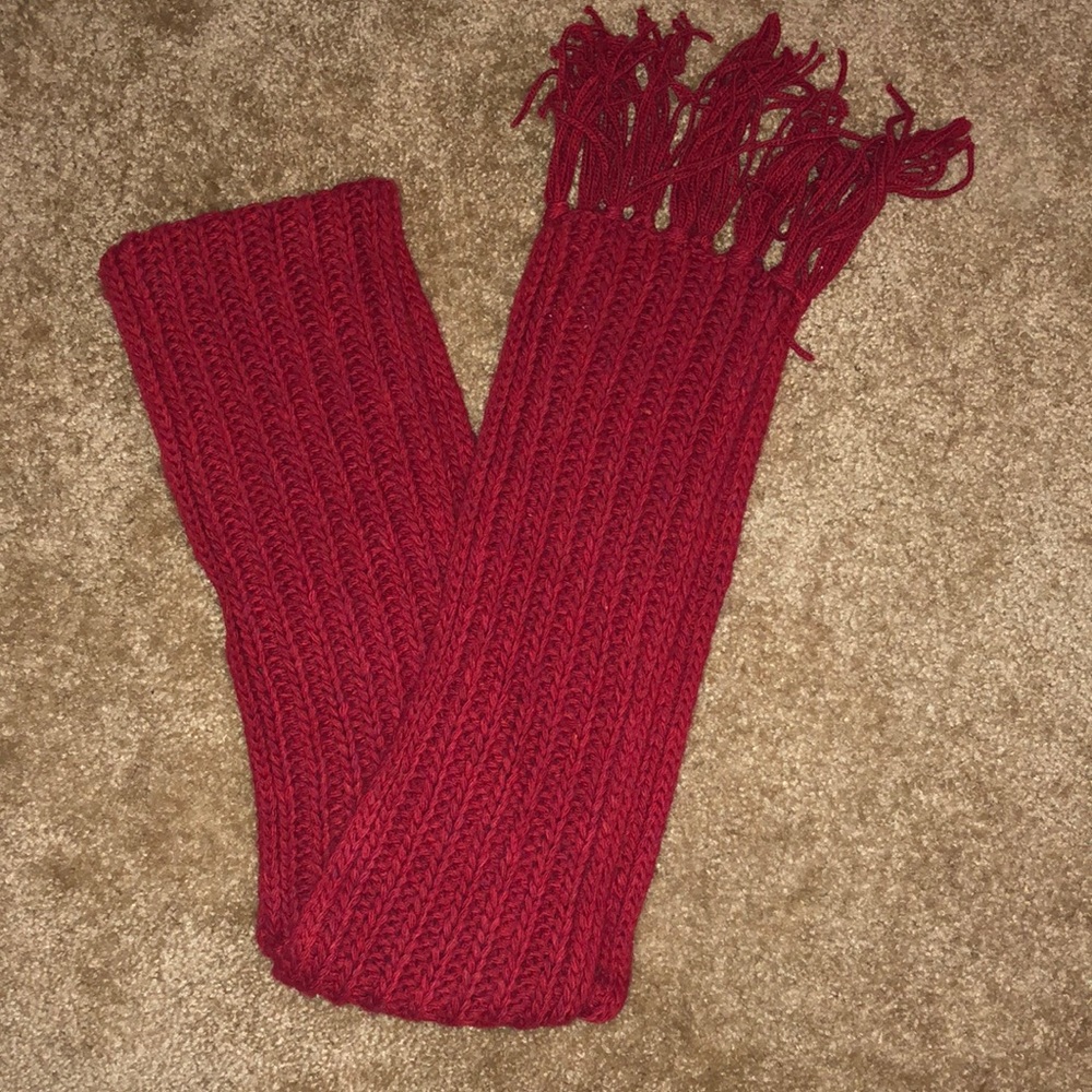 Used Gap scarf.